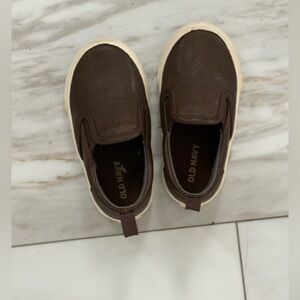 Old navy toddler slip on shoes